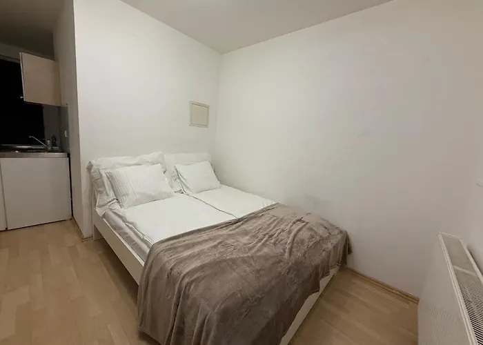Apartment Spacious For 2 I Free Parking *