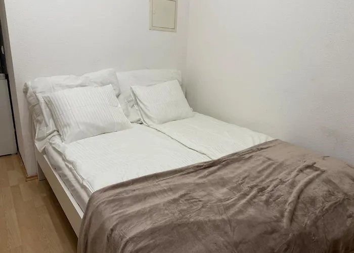 Spacious For 2 I Free Parking *